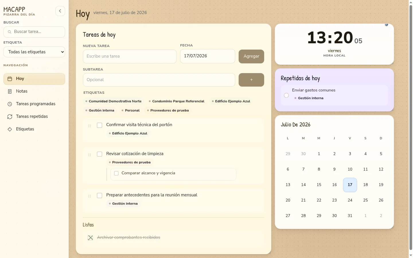 Vista de Macapp con tareas del día, etiquetas, una subtarea, calendario mensual y reloj local.